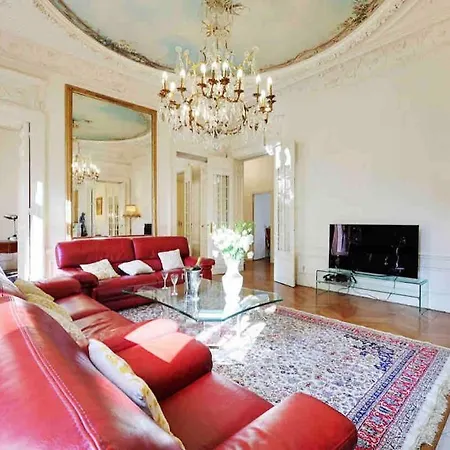 Apartamento Champs élysées : 200 M2 Avec Balcon *