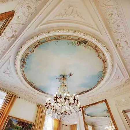 Champs élysées : 200 M2 Avec Balcon Apartamento