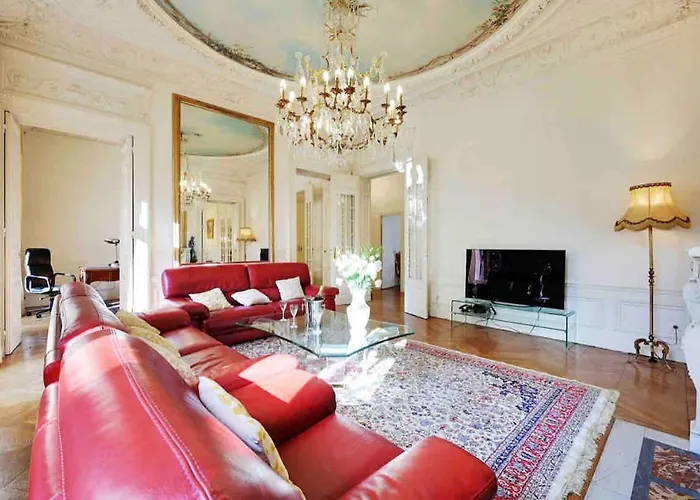 Apartment Champs Elysees : 200 M2 Avec Balcon *
