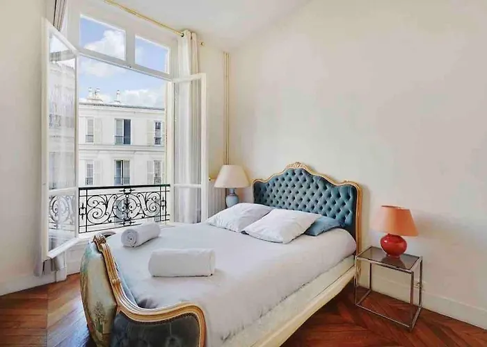 Apartment Champs Elysees : 200 M2 Avec Balcon