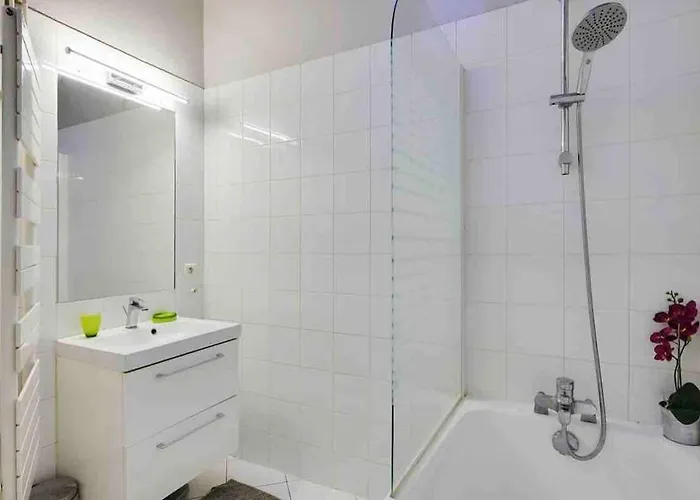 Apartment Champs Elysees : 200 M2 Avec Balcon Paris